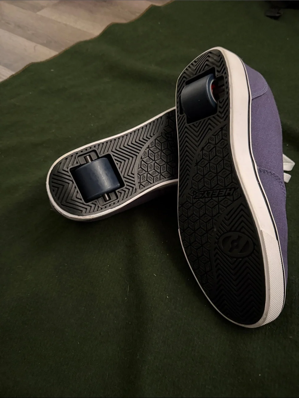 Heelys Purple Canvas Kids Sneakers with White Laces